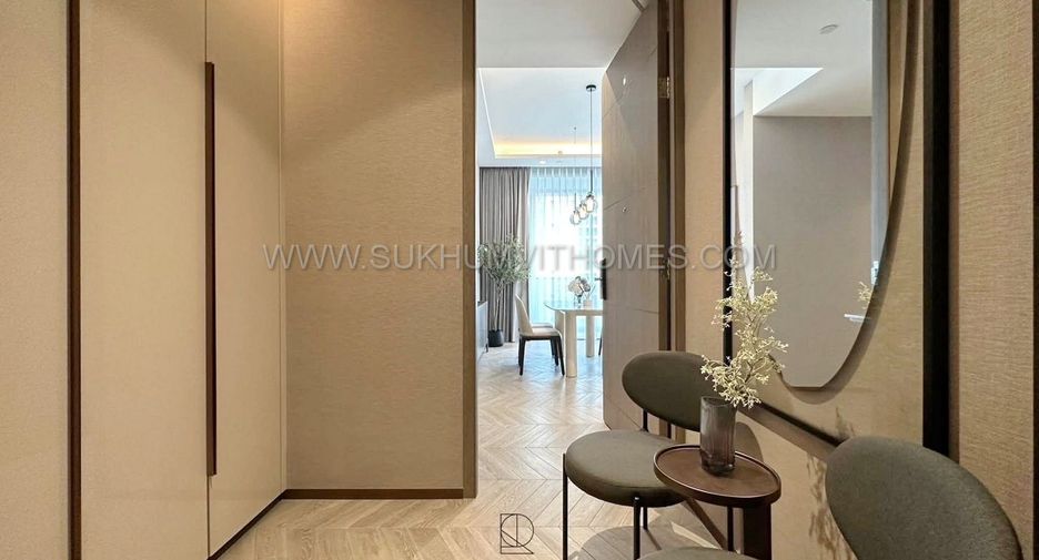 For sale 2 bedrooms condo in Khlong Toei, Bangkok