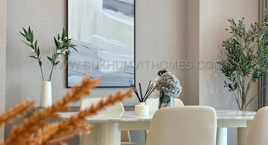 For sale 2 bedrooms condo in Khlong Toei, Bangkok