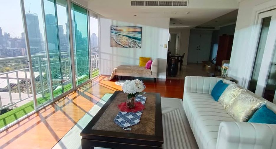 À louer 2 chambres condo à Khlong Toei, Bangkok