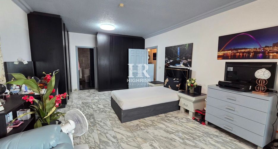 For sale 2 ベッドルーム condo in Bang Lamung, Chonburi