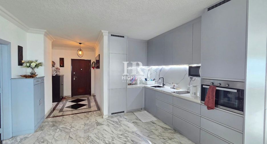 For sale 2 ベッドルーム condo in Bang Lamung, Chonburi