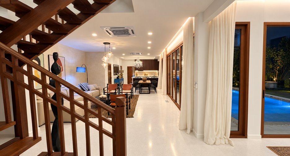 Villa en venta de 5 habitaciones en Bang Lamung, Chonburi