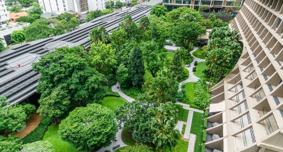 Wohnung zur Miete mit 2 Zimmer in Pathum Wan, Bangkok