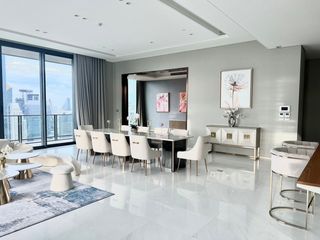 For rent 4 bedrooms condo in Pathum Wan, Bangkok