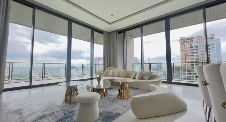 Wohnung zur Miete mit 4 Zimmer in Pathum Wan, Bangkok
