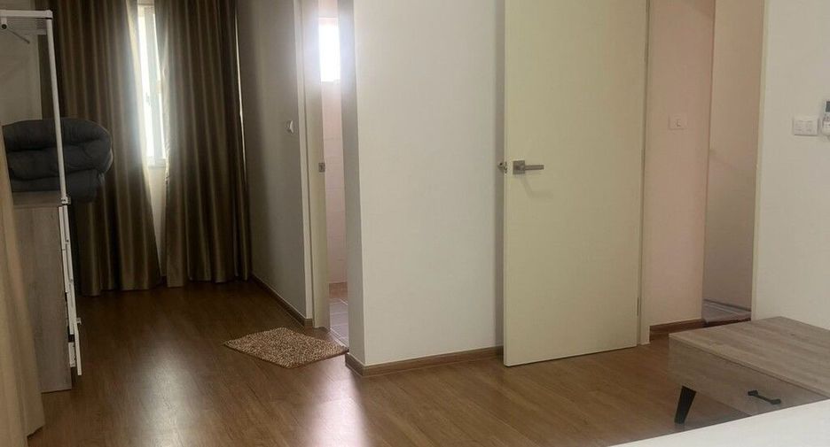 Casa en alquiler de 4 habitaciones en Bang Kruai, Nonthaburi