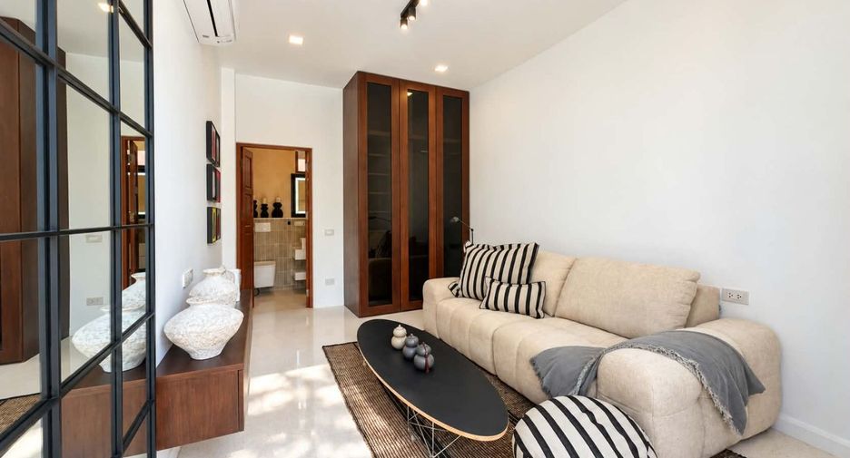 For sale 5 bedrooms villa in Bang Lamung, Chonburi