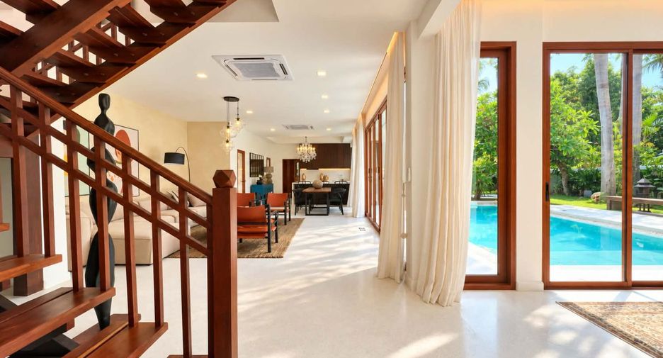 For sale 5 bedrooms villa in Bang Lamung, Chonburi