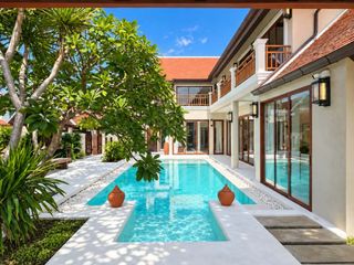 For sale 5 bedrooms villa in Bang Lamung, Chonburi