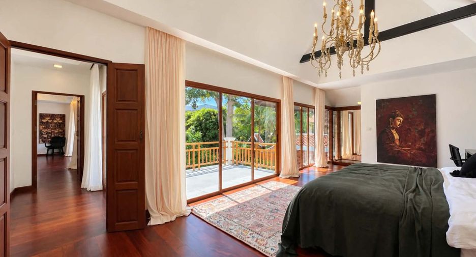 For sale 5 bedrooms villa in Bang Lamung, Chonburi