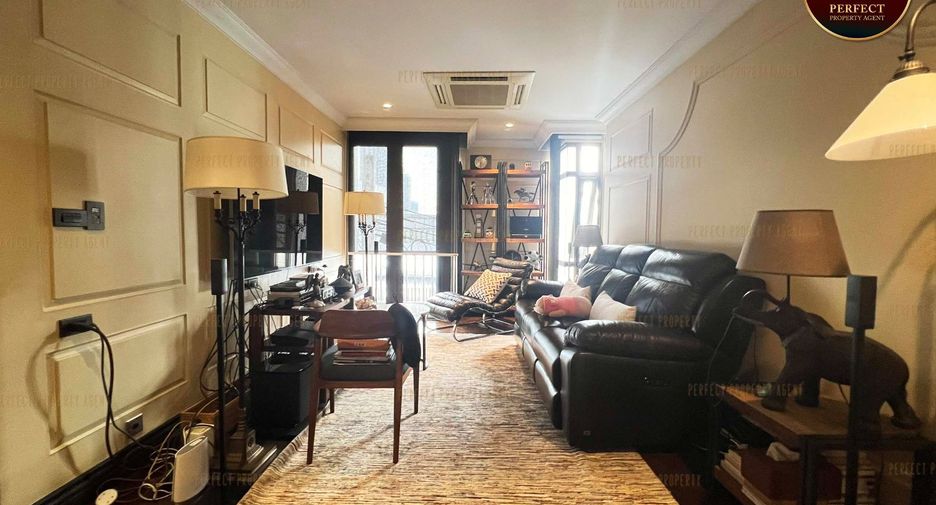 For sale 6 bedrooms house in Khlong Toei, Bangkok
