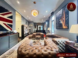 For sale 6 bedrooms house in Khlong Toei, Bangkok