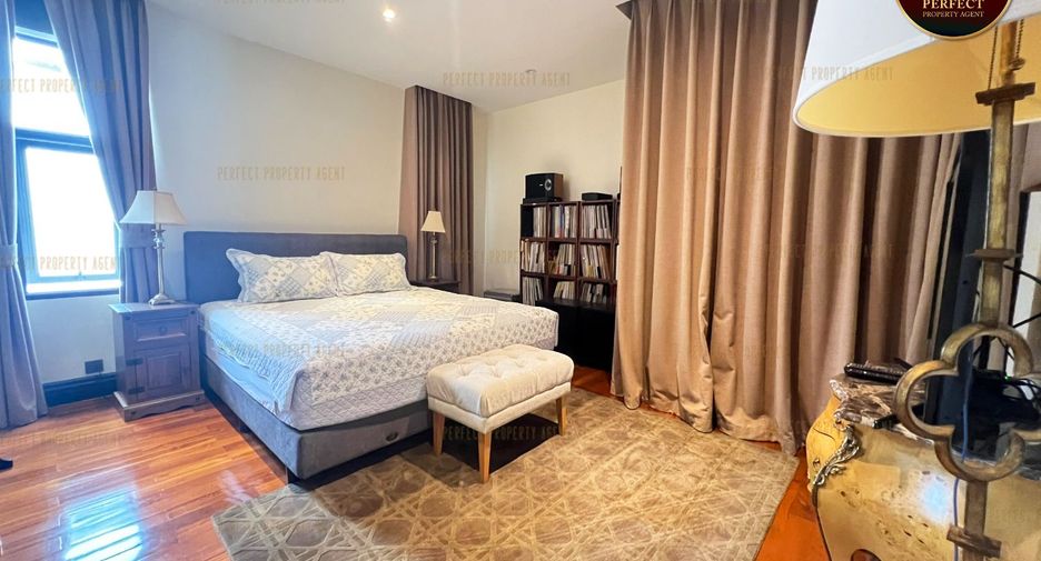 For sale 6 bedrooms house in Khlong Toei, Bangkok