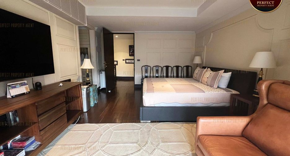 For sale 6 bedrooms house in Khlong Toei, Bangkok