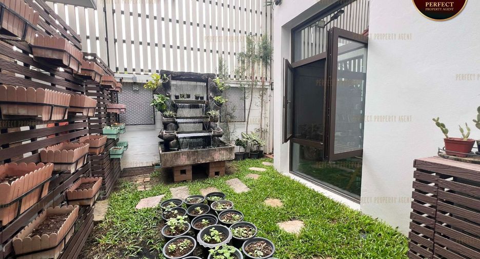 For sale 6 bedrooms house in Khlong Toei, Bangkok