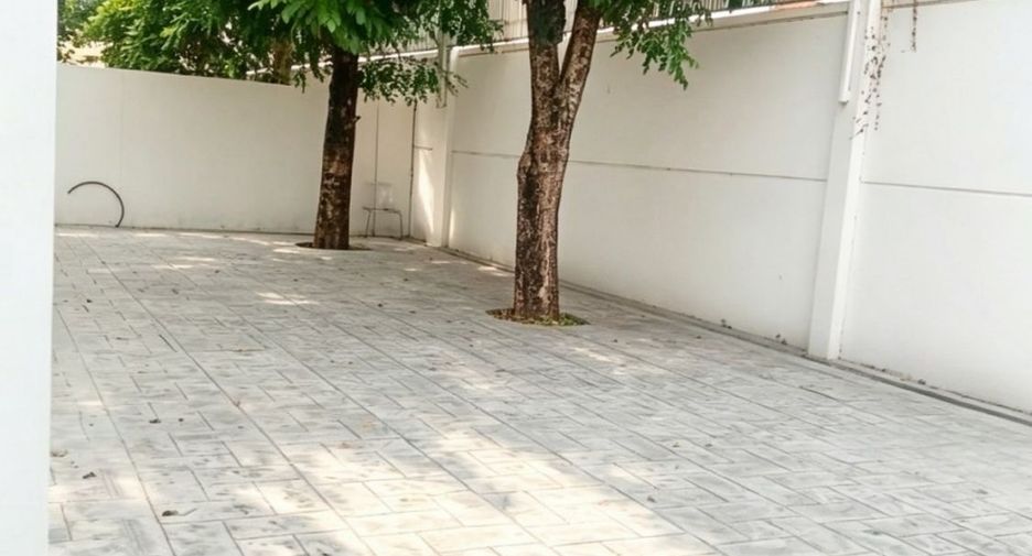 À vendre 4 chambres maison à Bang Phli, Samut Prakan
