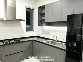 For sale 4 ベッドルーム house in Bang Phli, Samut Prakan