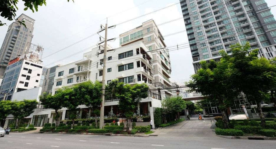 For rent retail Space in Sathon, Bangkok