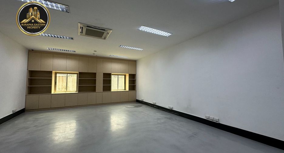 Terreno en venta en Si Racha, Chonburi