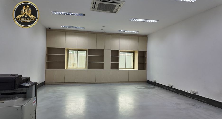 Terreno en venta en Si Racha, Chonburi