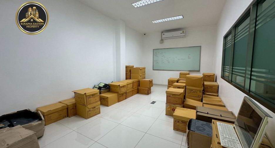 Terreno en venta en Si Racha, Chonburi