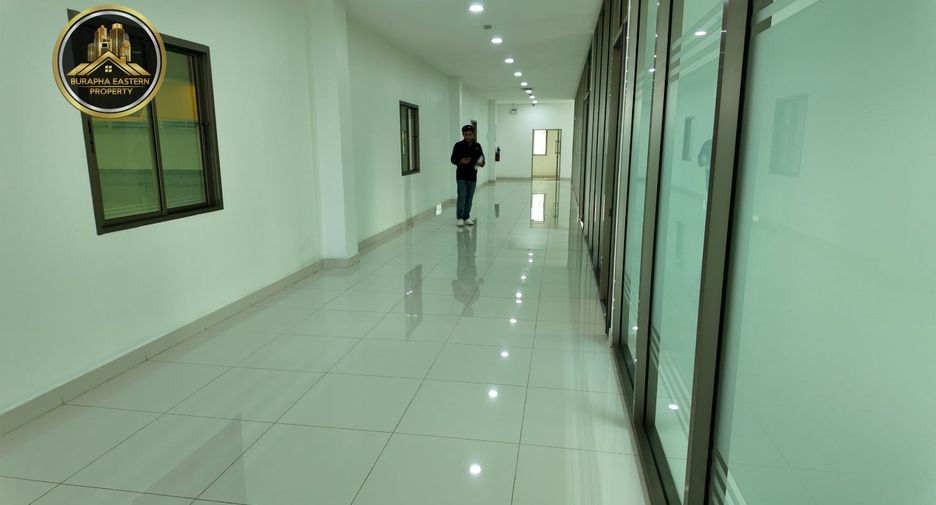 Terreno en venta en Si Racha, Chonburi