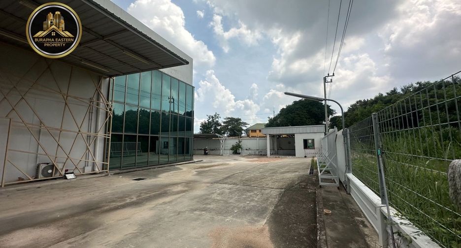 Terreno en venta en Si Racha, Chonburi