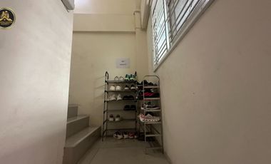 Local comercial en venta de 5 habitaciones en Si Racha, Chonburi