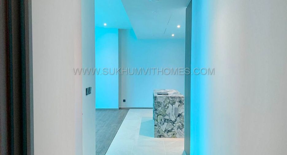 For sale 2 bedrooms condo in Sathon, Bangkok