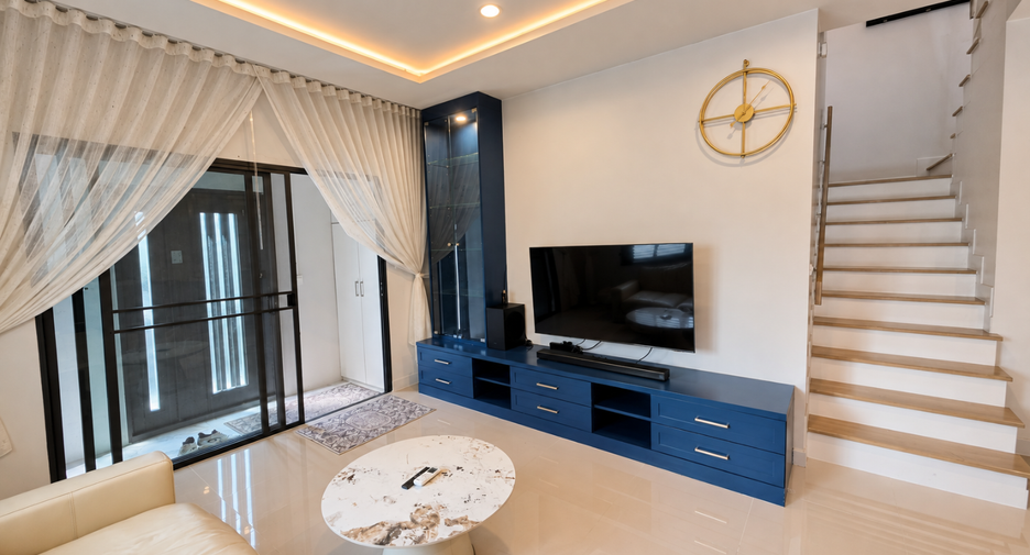 Haus zum Kauf mit 3 Zimmer in Bang Sao Thong, Samut Prakan
