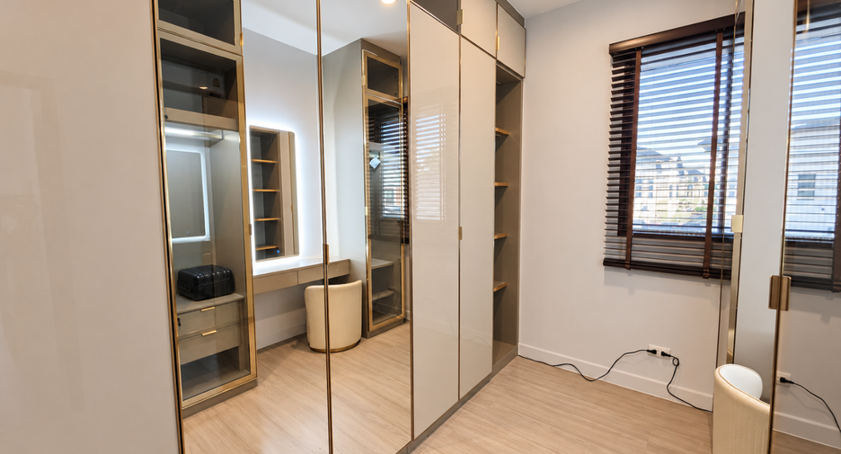 Haus zum Kauf mit 3 Zimmer in Bang Sao Thong, Samut Prakan