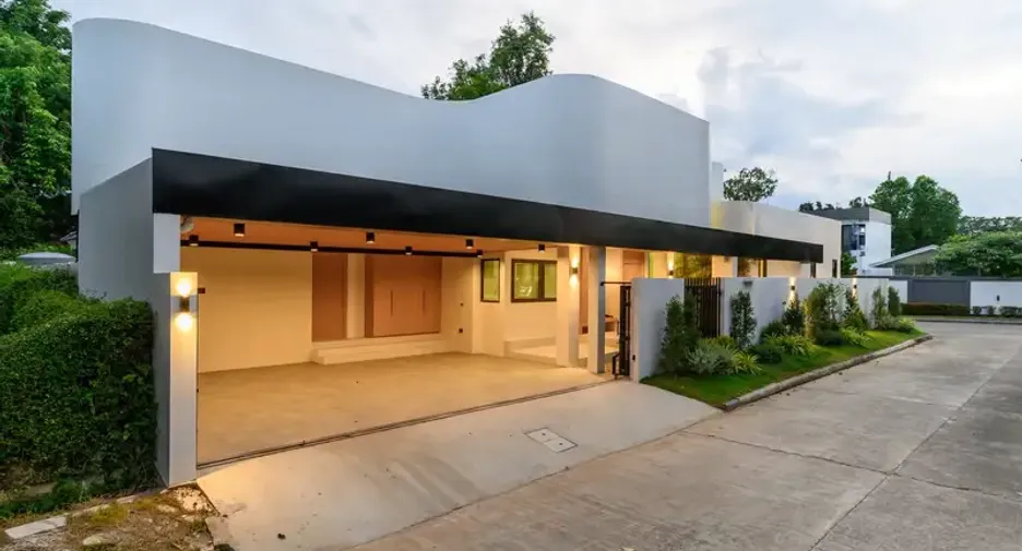 Villa en venta de 4 habitaciones en Hang Dong, Chiang Mai