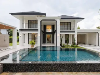 Villa en venta de 6 habitaciones en Saraphi, Chiang Mai