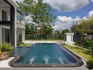 Villa en venta de 6 habitaciones en Saraphi, Chiang Mai