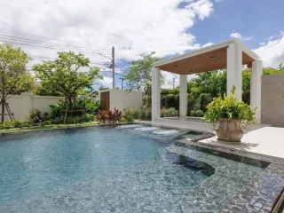 Villa en venta de 6 habitaciones en Saraphi, Chiang Mai