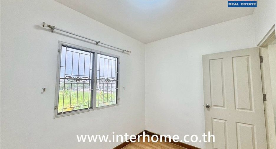 Reihenhaus zum Kauf mit 3 Zimmer in Bang Khae, Bangkok