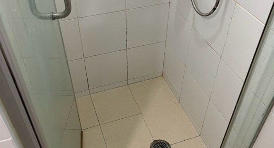 For sale 1 bed condo in Lak Si, Bangkok
