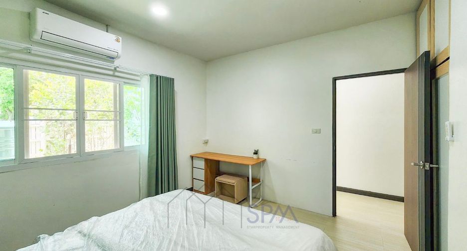For rent 4 bedrooms townhouse in Hua Hin, Prachuap Khiri Khan