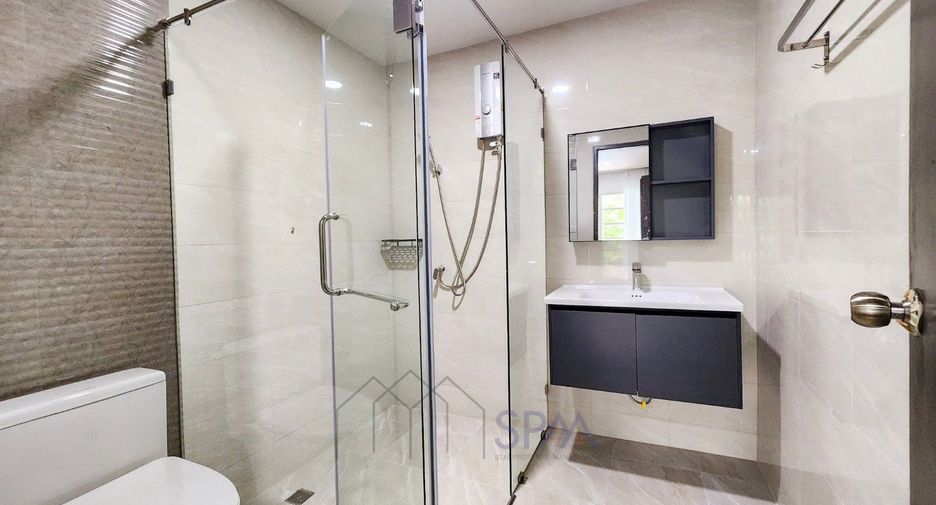 For rent 4 bedrooms townhouse in Hua Hin, Prachuap Khiri Khan