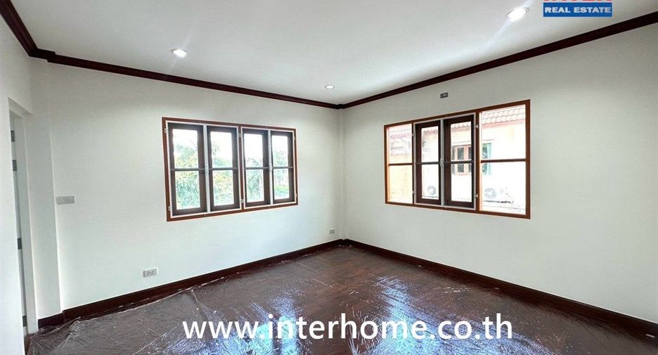 For sale 3 bedrooms house in Bang Phli, Samut Prakan