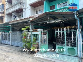 Casa adosada en venta de 4 habitaciones en Bang Na, Bangkok