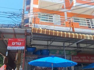 À vendre 11 chambres local commercial à Mueang Samut Prakan, Samut Prakan