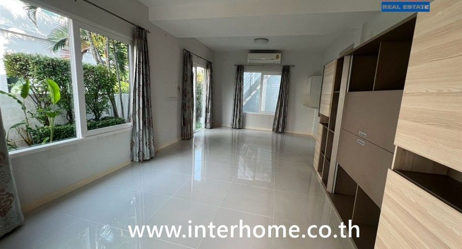 À vendre 3 chambres maison à Bang Khun Thian, Bangkok