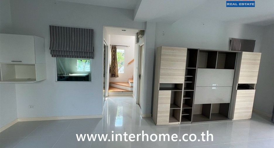À vendre 3 chambres maison à Bang Khun Thian, Bangkok