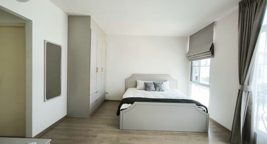 Reihenhaus zur Miete mit 2 Zimmer in Prawet, Bangkok