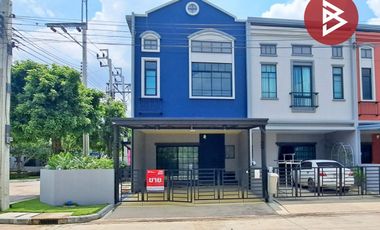 Casa adosada en venta de 4 habitaciones en Bang Kruai, Nonthaburi