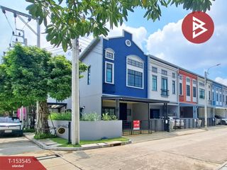 Casa adosada en venta de 4 habitaciones en Bang Kruai, Nonthaburi