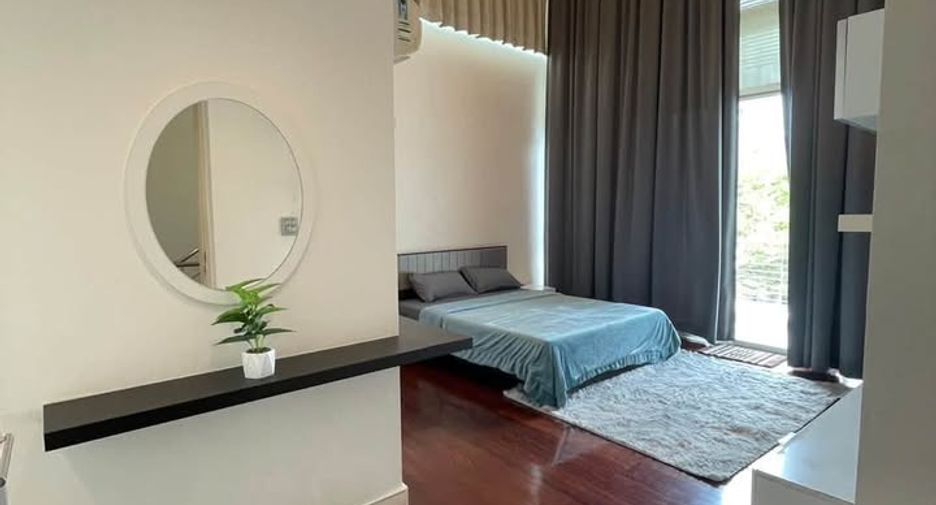 Casa en alquiler de 4 habitaciones en Bang Sao Thong, Samut Prakan