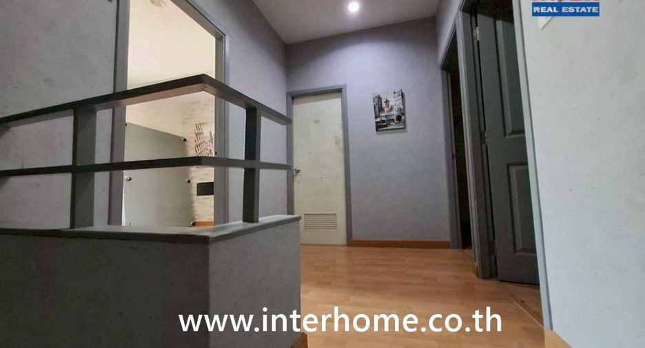 Casa adosada en venta de 3 habitaciones en Mueang Pathum Thani, Pathum Thani