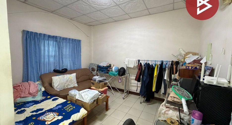 Reihenhaus zum Kauf mit 3 Zimmer in Phutthamonthon, Nakhon Pathom